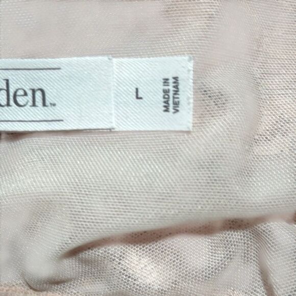 Auden Lace Bralette in Light Pink - Picture 5 of 6